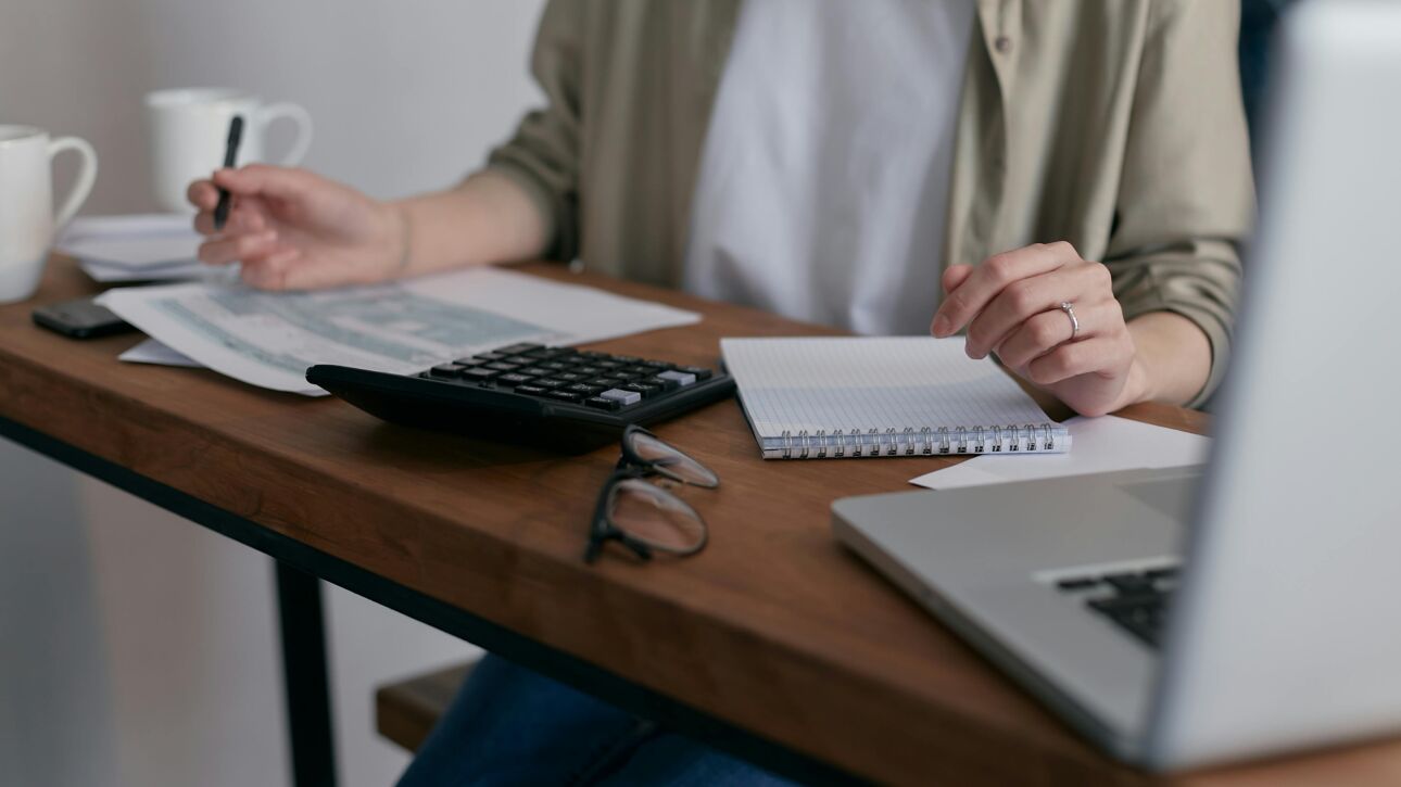 laptop, tax, working